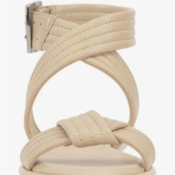 NIB Vince Camuto Women's ECRU Saida Sandal - size 8 - Picture 4 of 7